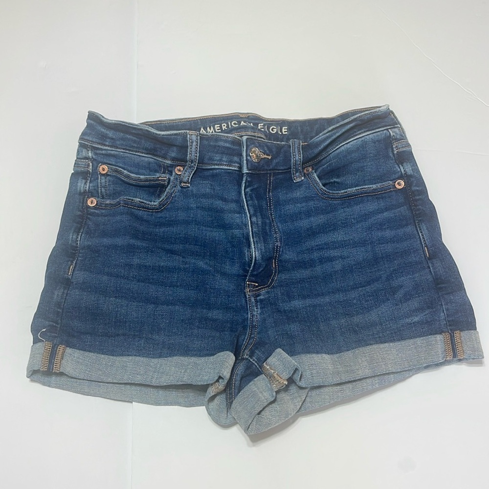 American Eagle - high v- rise shortie - dark washed cuffed blue jean shorts - 8